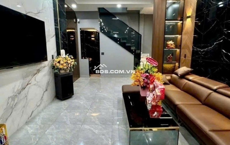 Nhà Góc 2MT KD Hẻm 6m, 20M ra MT Lạc Long Quân 50m2, 3 Tầng. Chỉ 9 tỷ